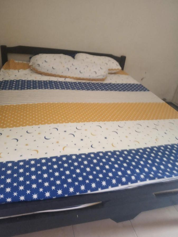 Hotel Kost Backpacker à Sidoarjo Extérieur photo