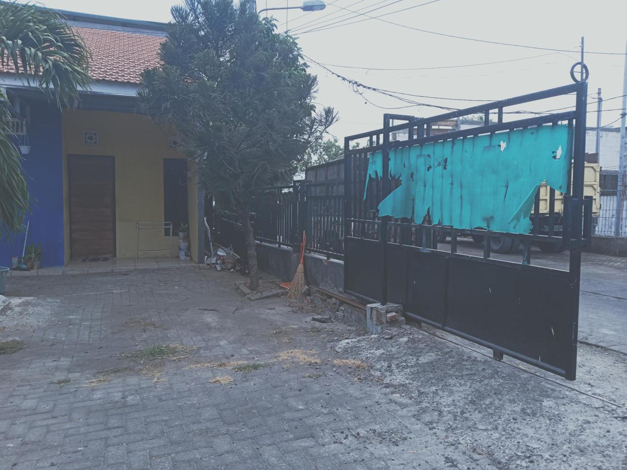 Hotel Kost Backpacker à Sidoarjo Extérieur photo