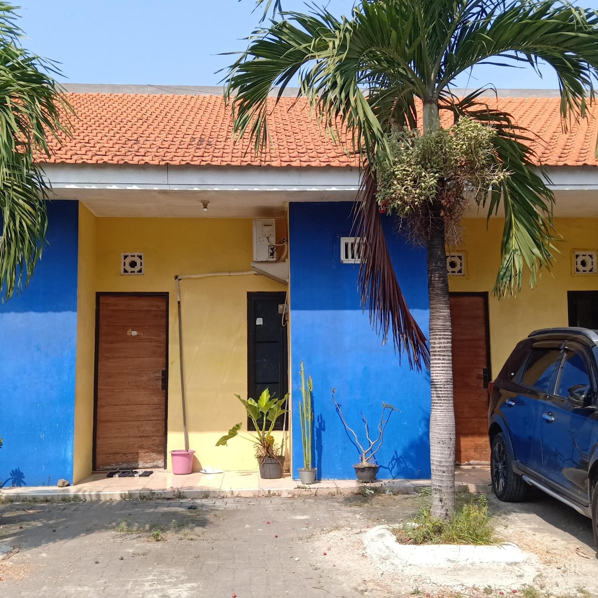 Hotel Kost Backpacker à Sidoarjo Extérieur photo