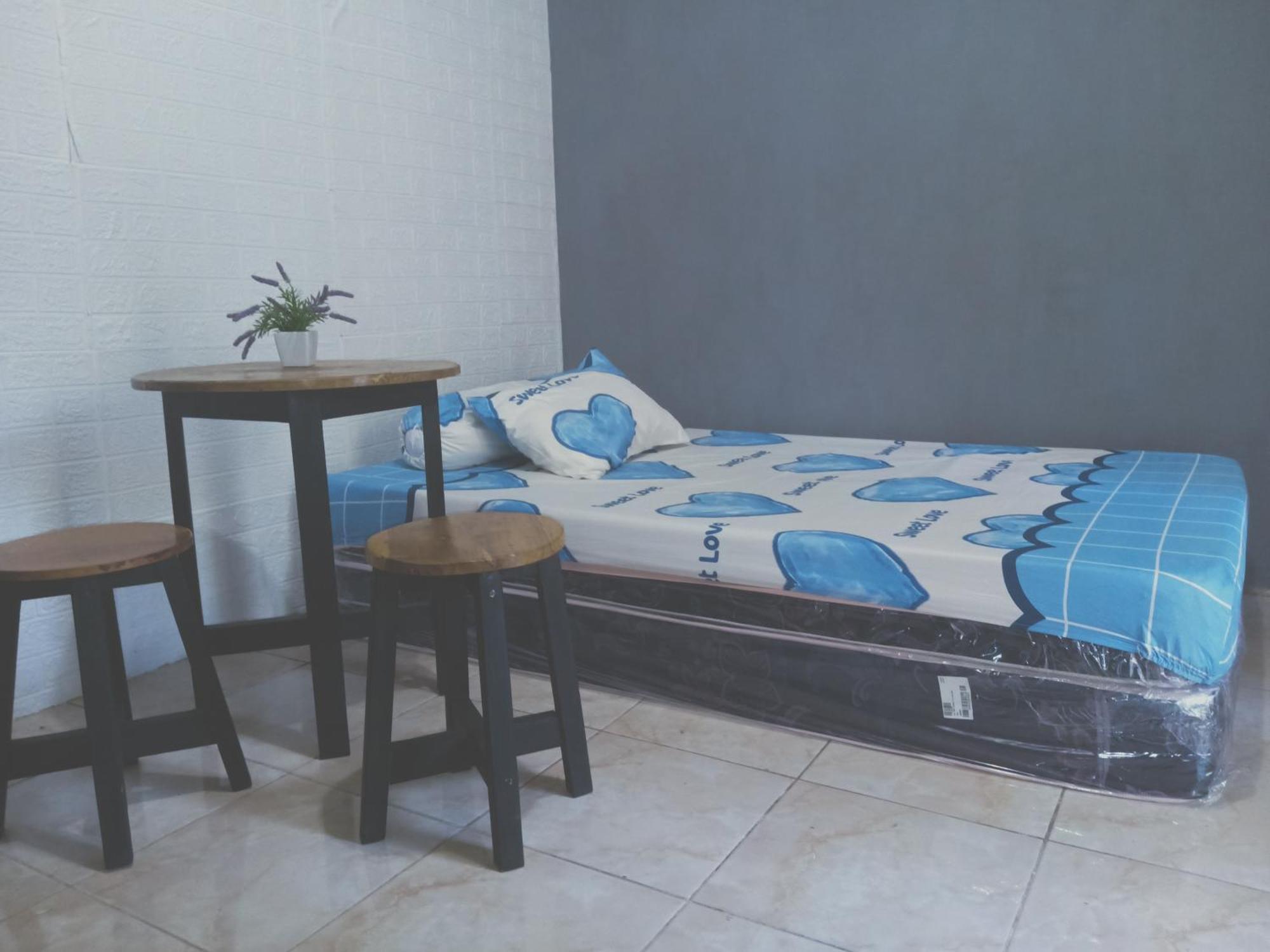 Hotel Kost Backpacker à Sidoarjo Extérieur photo
