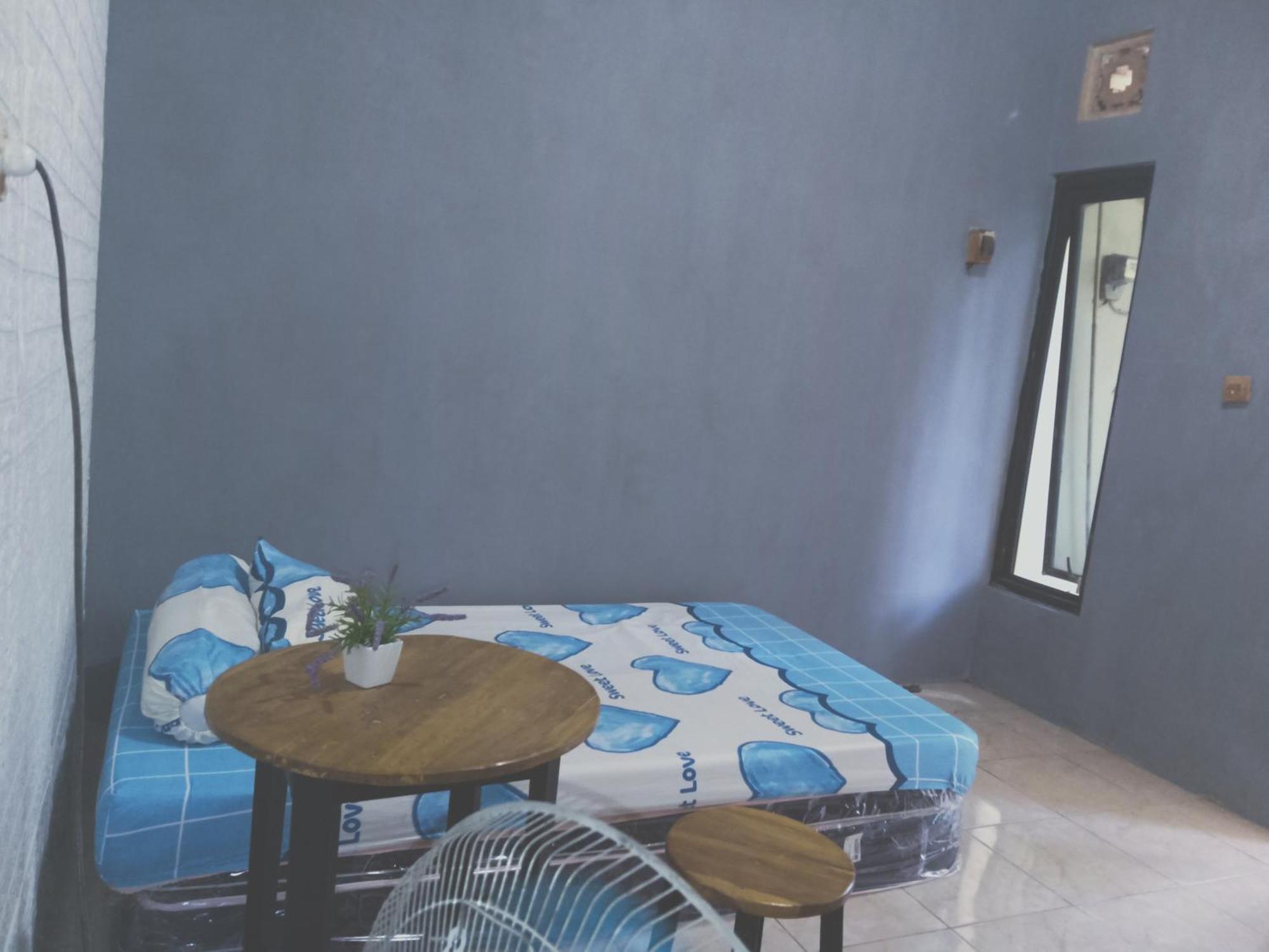 Hotel Kost Backpacker à Sidoarjo Extérieur photo
