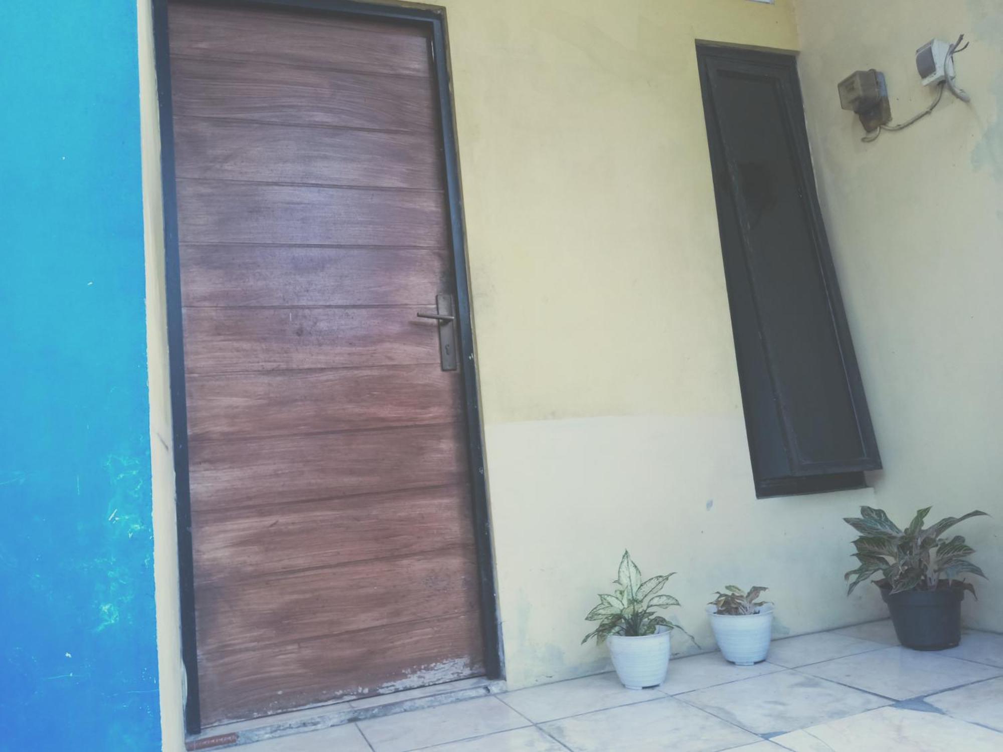 Hotel Kost Backpacker à Sidoarjo Extérieur photo