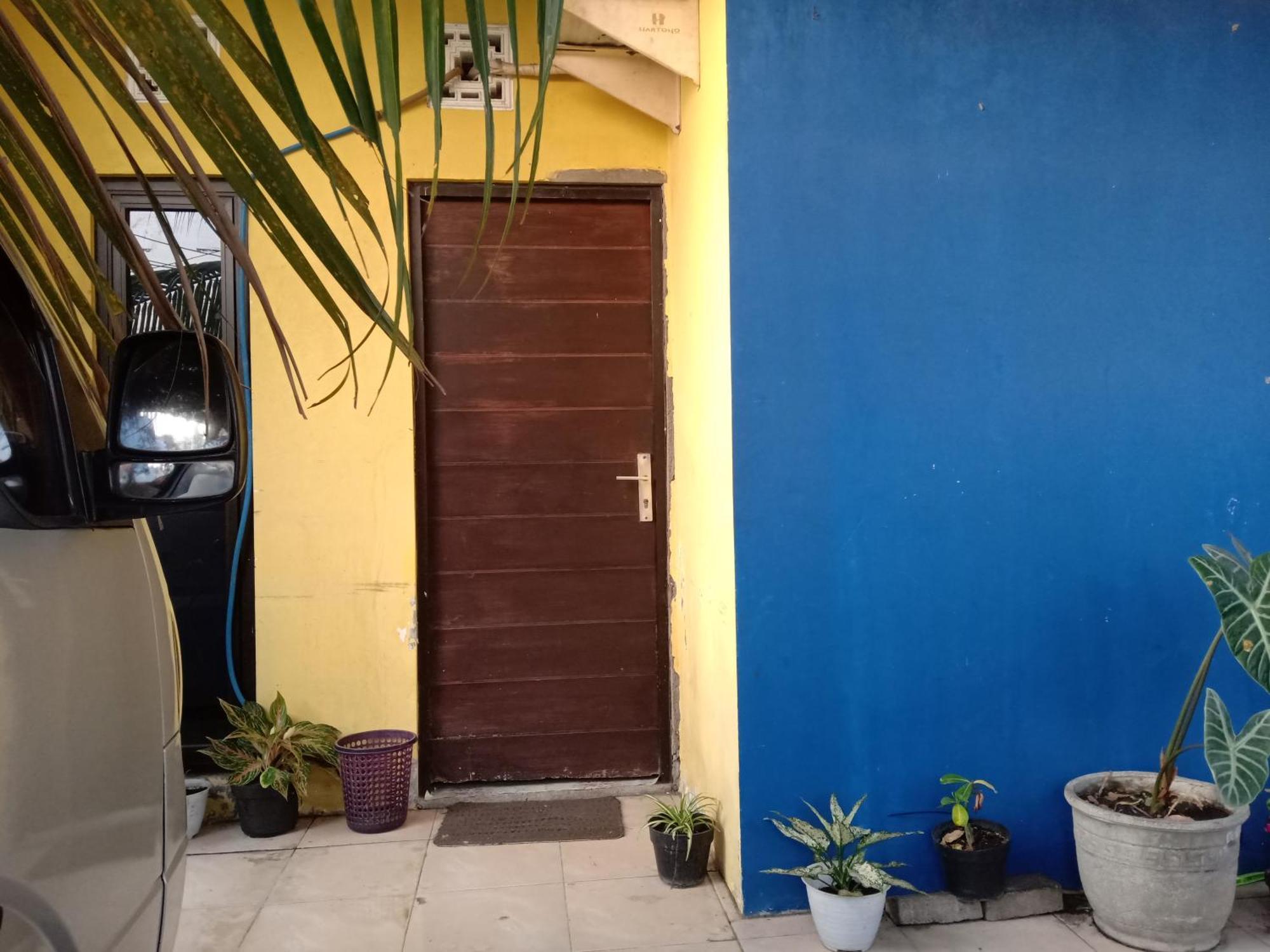 Hotel Kost Backpacker à Sidoarjo Extérieur photo